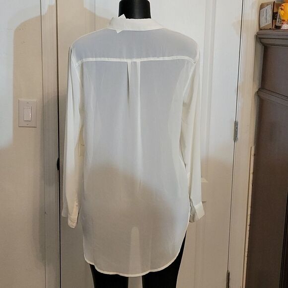 BRAND NEW TIMING LONG SLEEVES BLOUSE - Picture 6 of 12